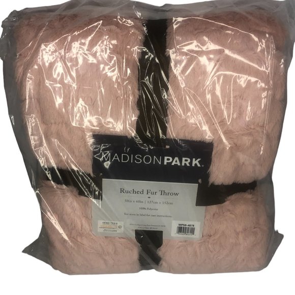 Madison Park BLUSH Ultra Soft Ruched Faux Fur Throw Blanket PINK 50X60" New - Picture 7 of 8